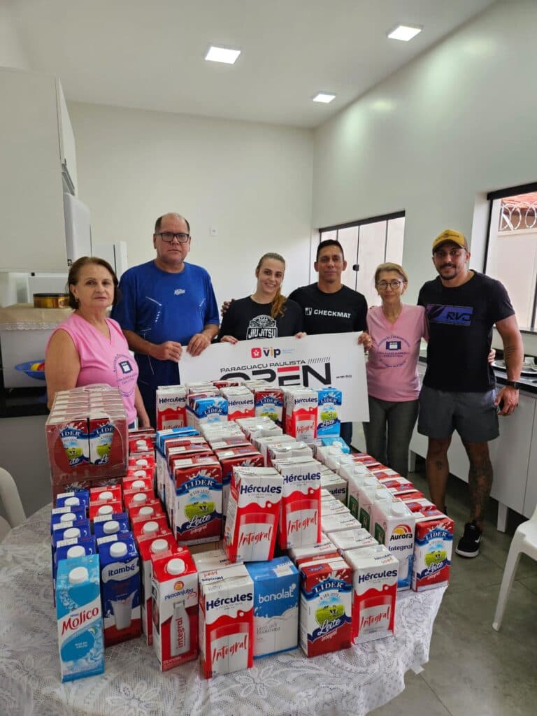 Doação de 154 litros de leite fortalece ações da APCC
