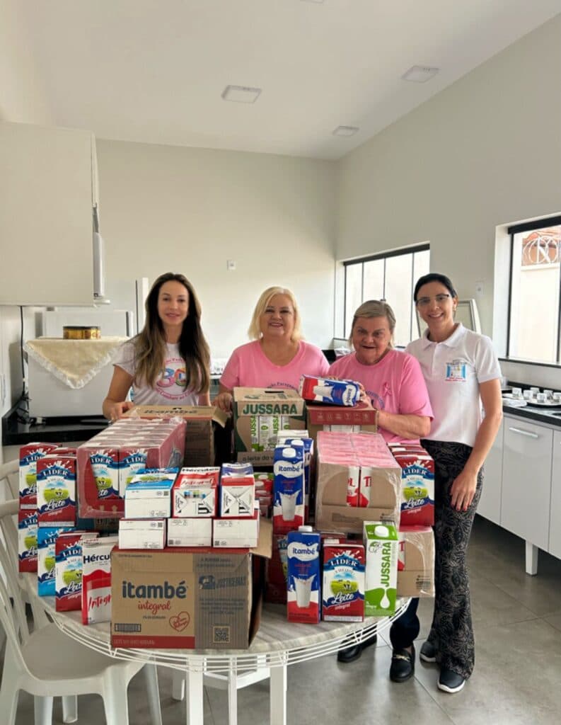 Aniversário Solidário: Fátima doa 222 litros de leite à APCC